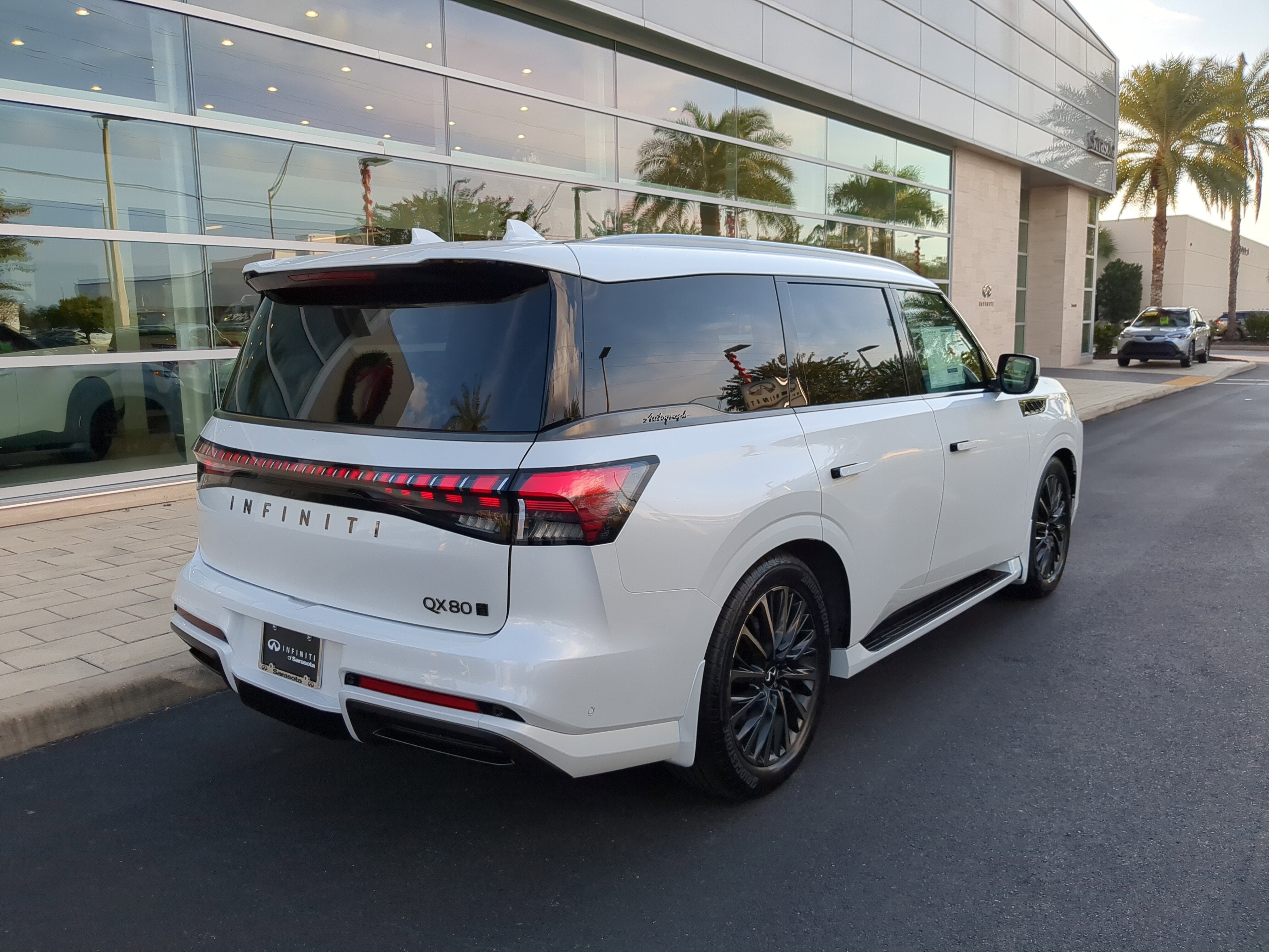 2026 INFINITI QX80 Autograph 4WD