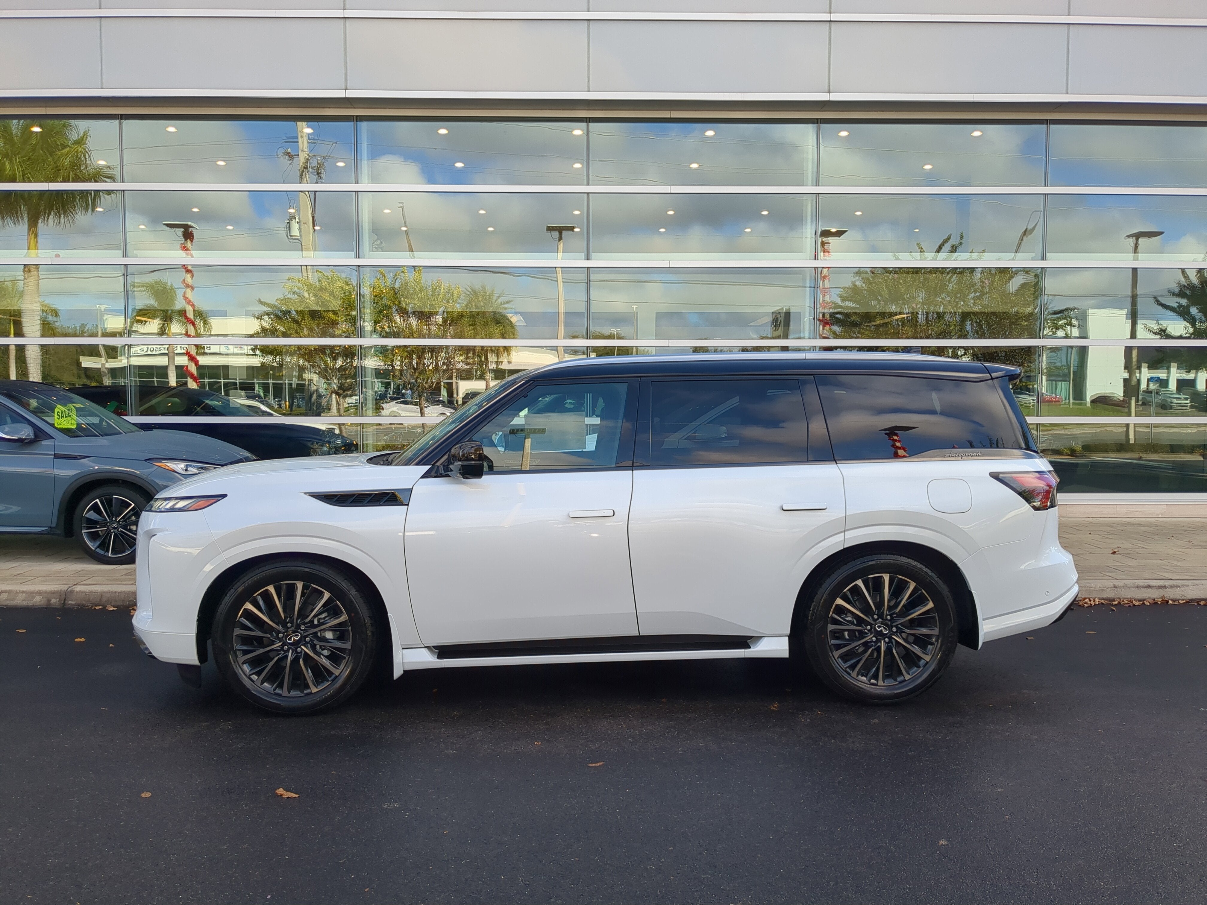 2026 INFINITI QX80 Autograph 4WD