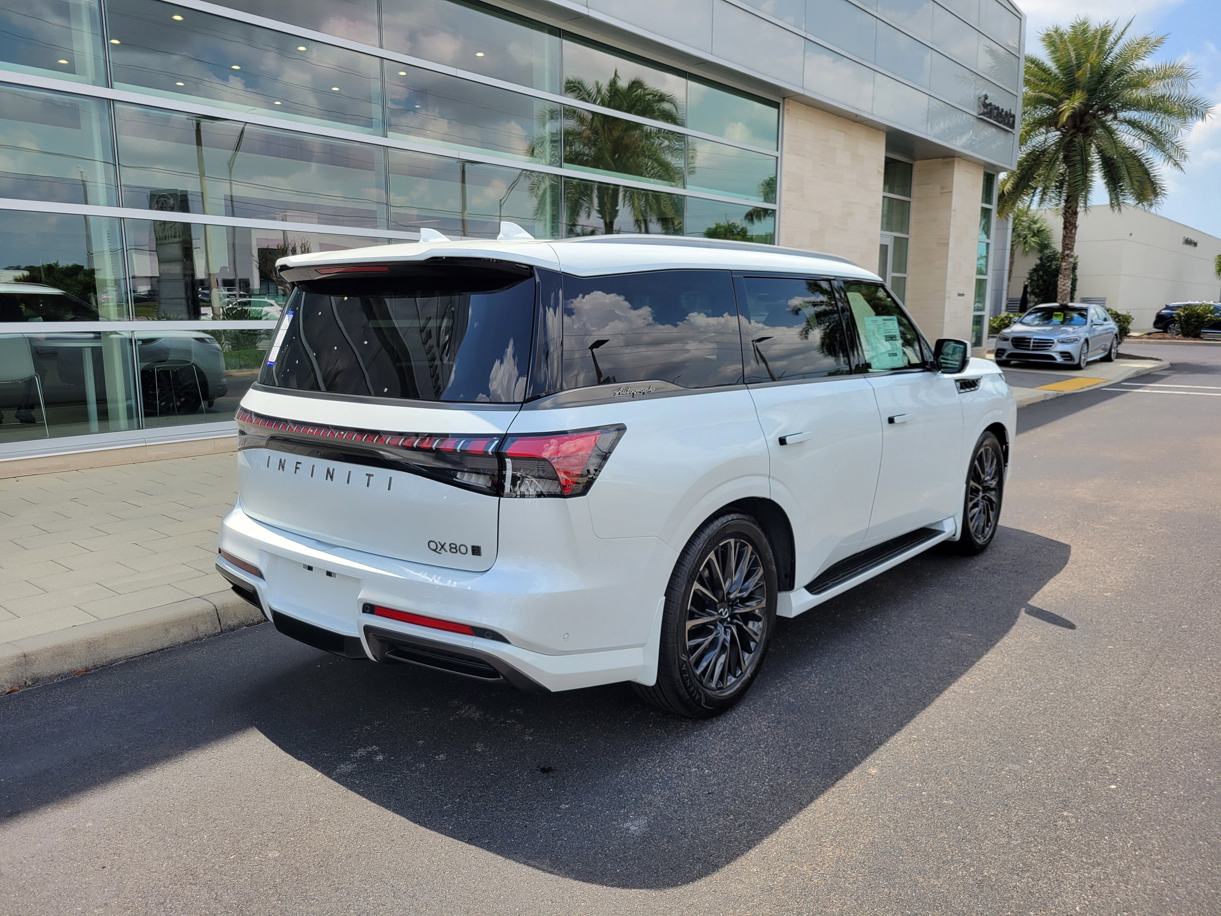 2026 INFINITI QX80 Autograph 4WD