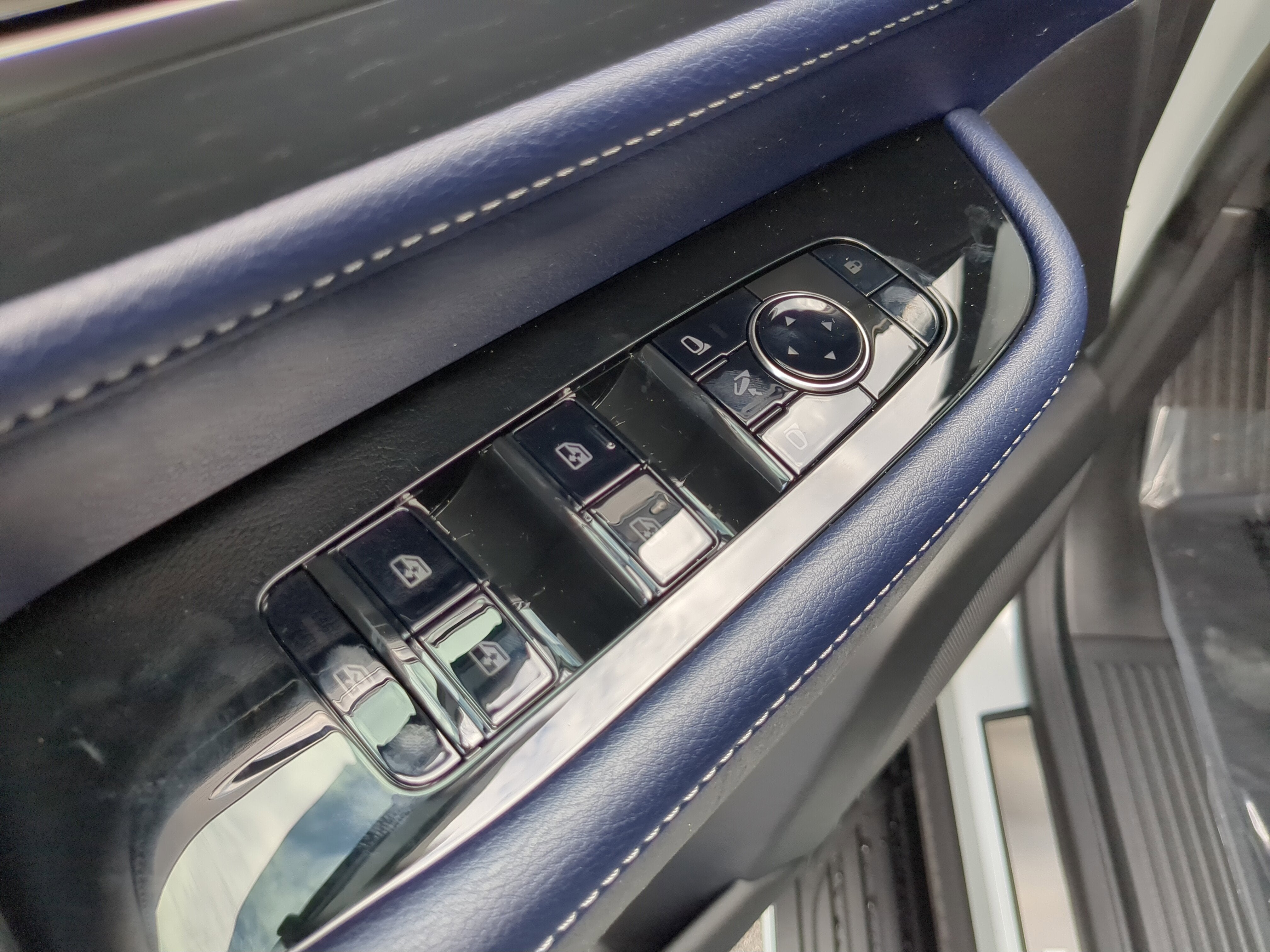 2026 INFINITI QX80 Sport 4WD