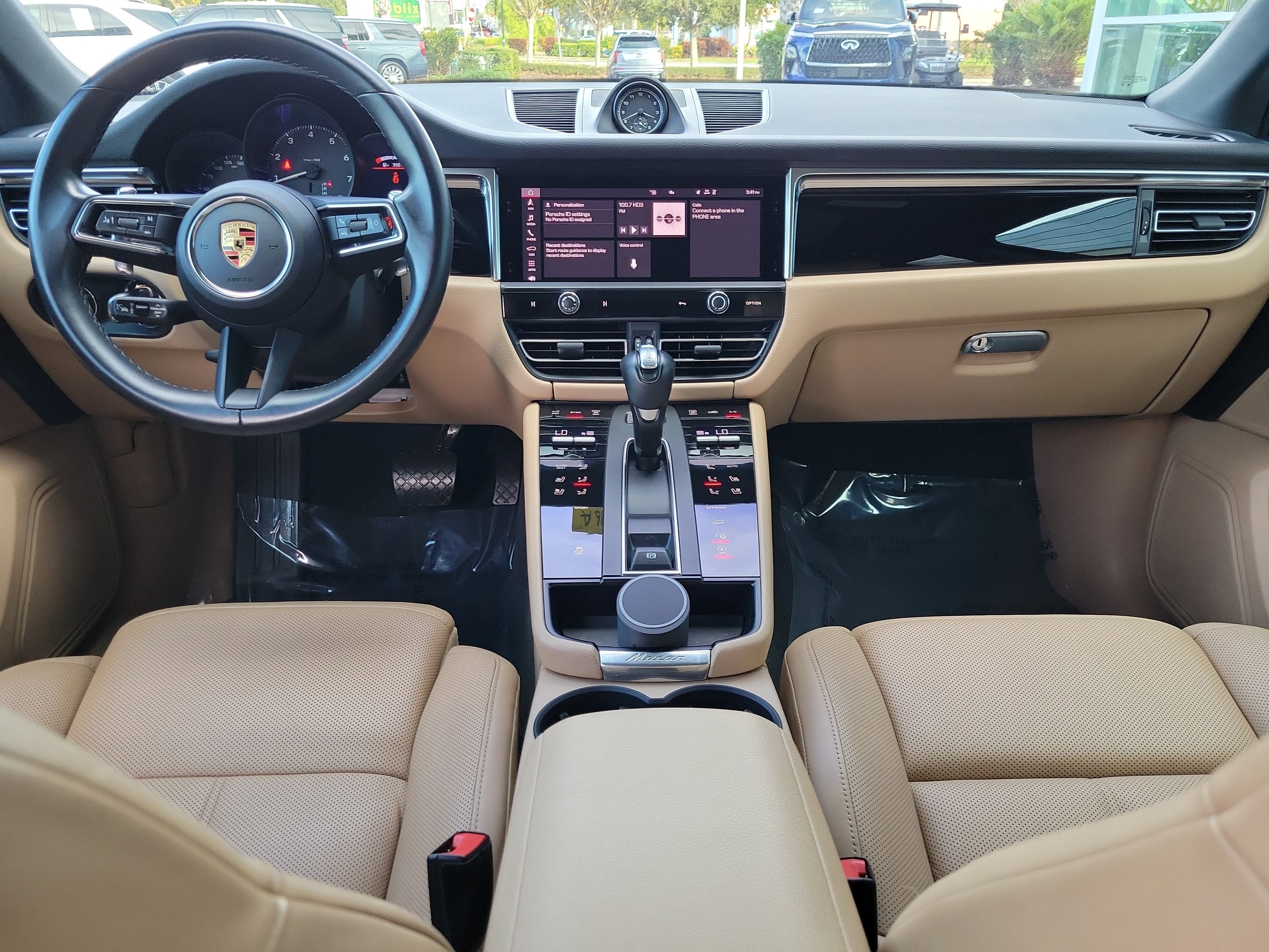 2024 Porsche Macan Base