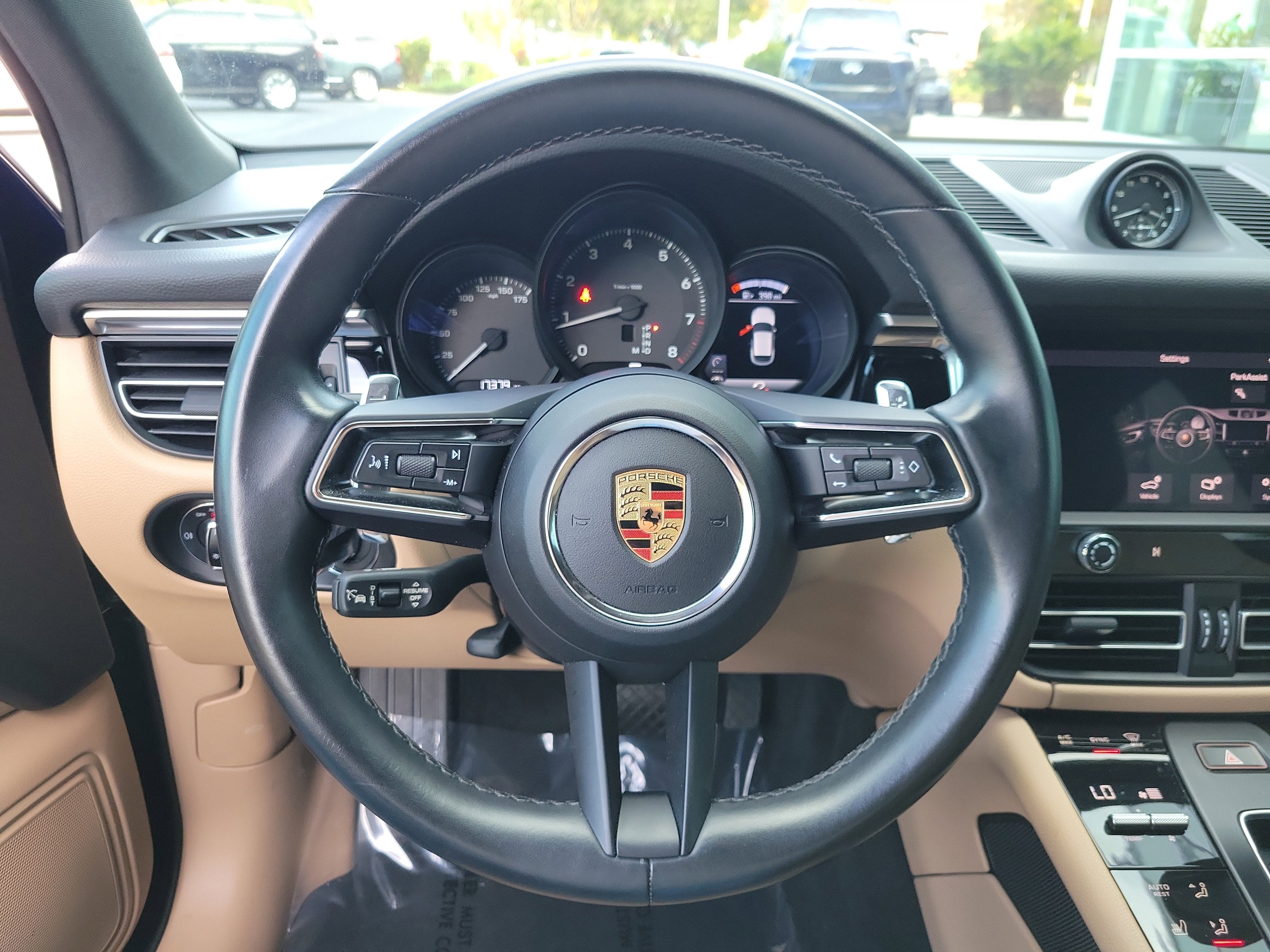 2024 Porsche Macan Base