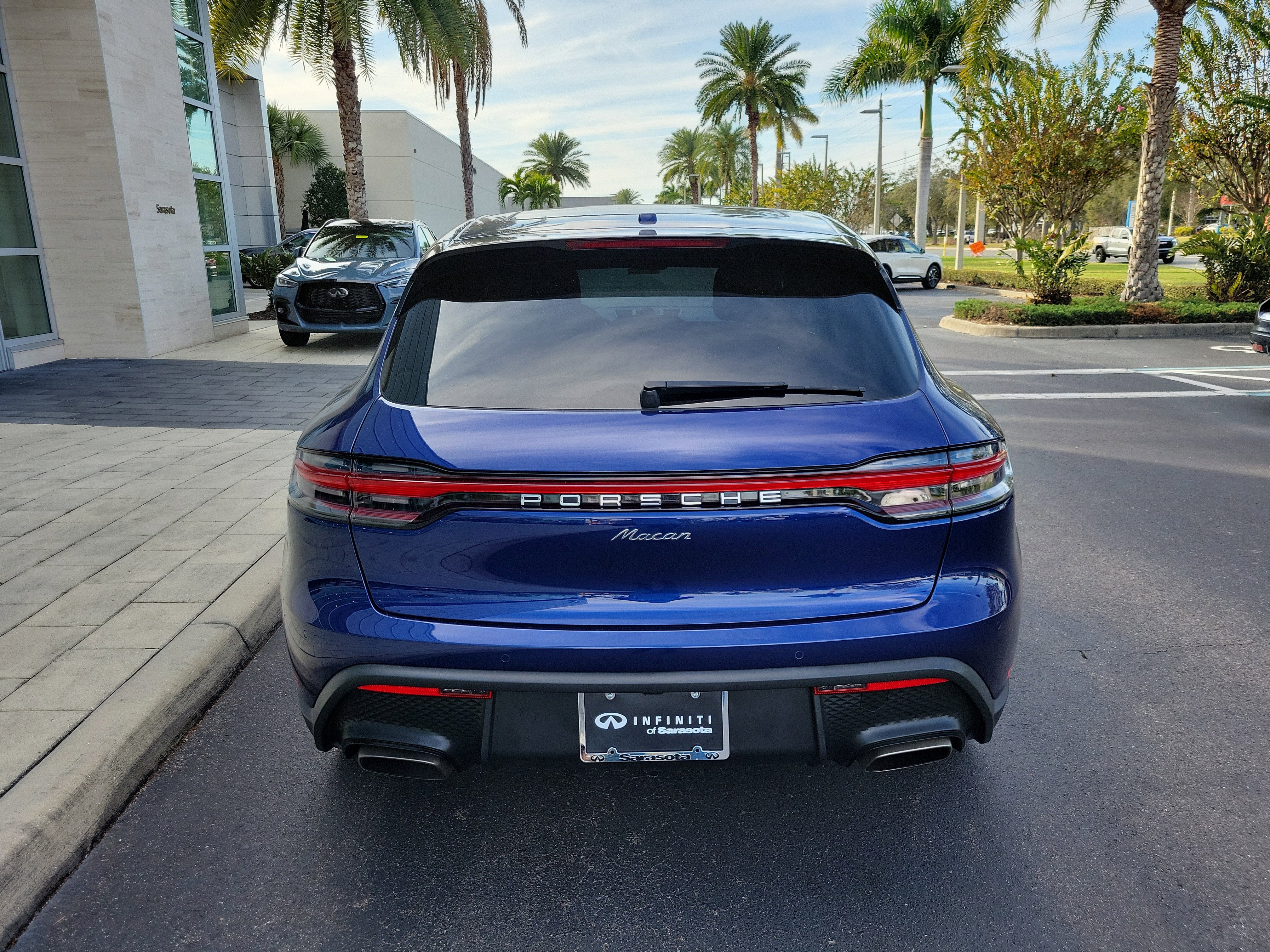 2024 Porsche Macan Base
