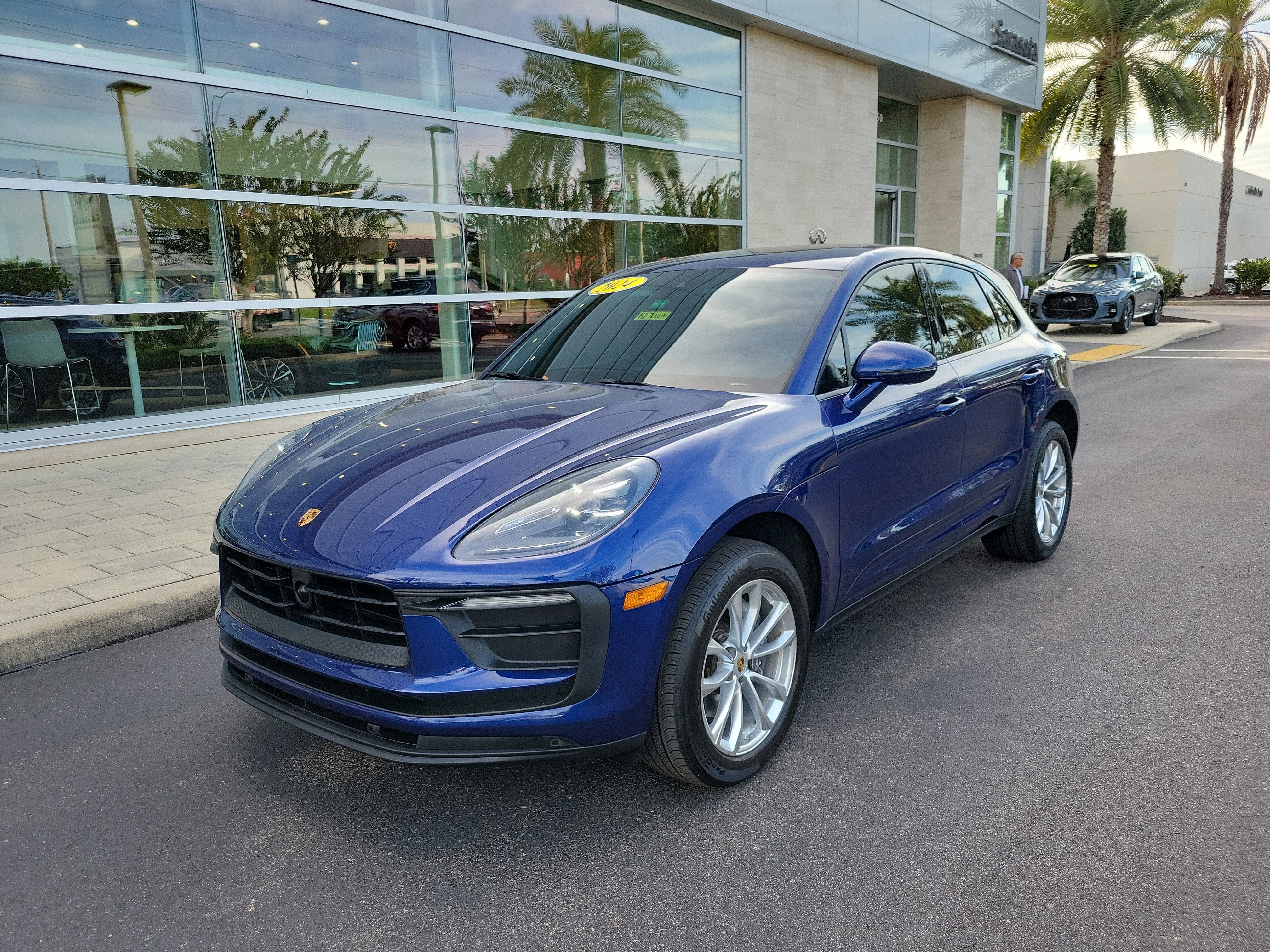 2024 Porsche Macan Base